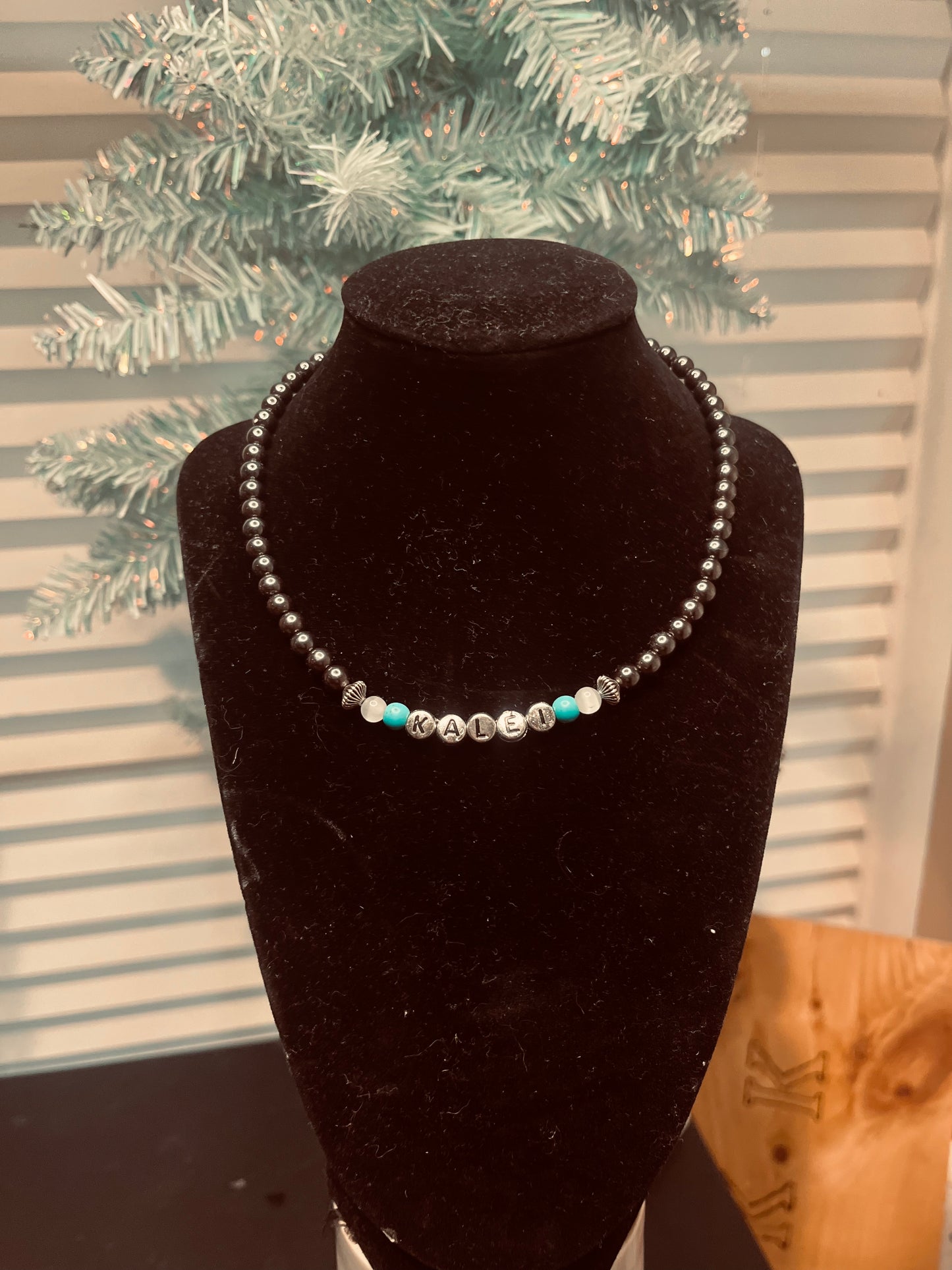 𝒞𝓊𝓈𝓉𝑜𝓂 𝒩𝒶𝓂𝑒 𝒩𝑒𝒸𝓀𝓁𝒶𝒸𝑒